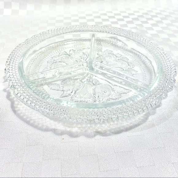 Pressed Glass 8.5 inch Divided Round Relish Dish - Picture 2 of 9